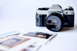 High angle shot of a photographer's deskhttp://195.154.178.81/DATA/i_collage/pu/shoots/806211.jpg